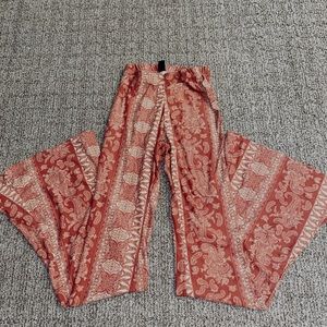 Bell bottom pants